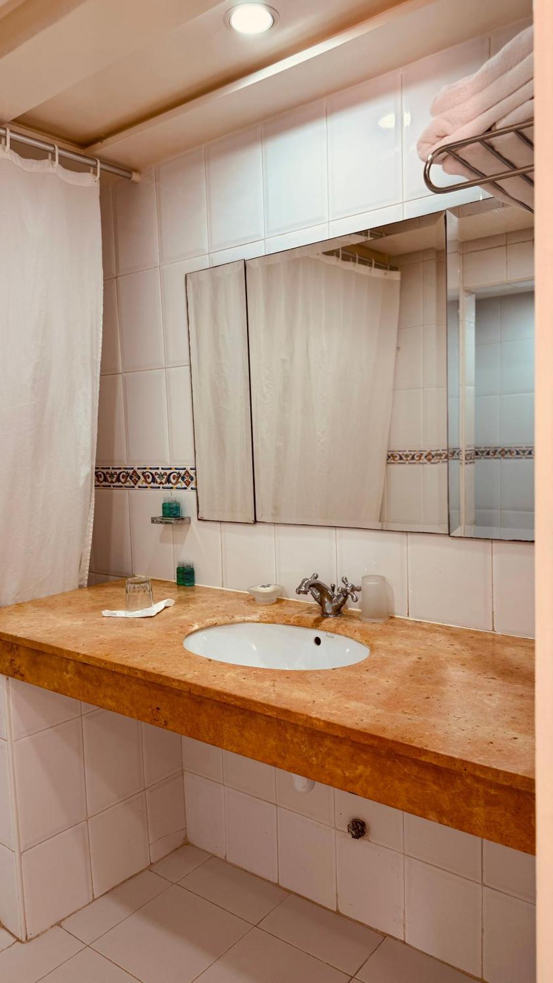 Hotel Idou 4*